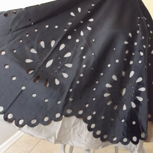 Special Event Dress - Picture 2 of 8